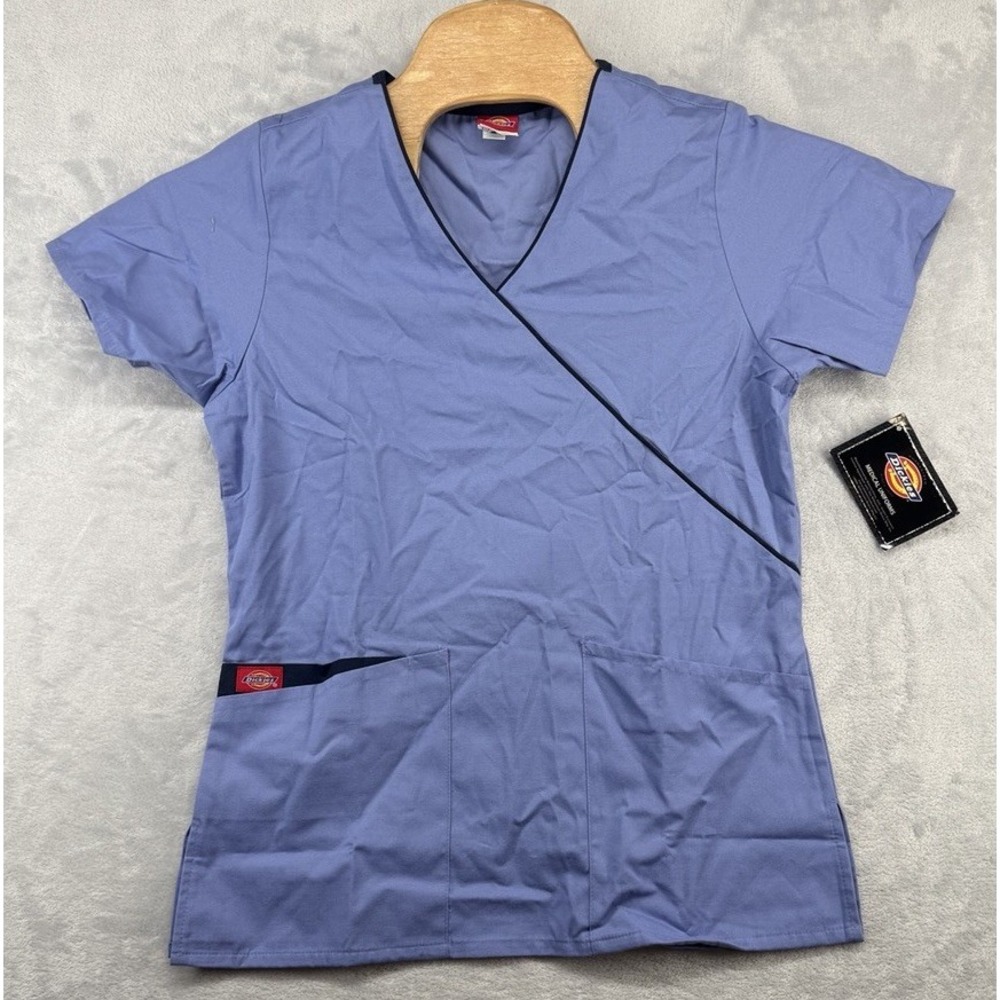 Dickies Medical Nurse Scrub Top Blue Size XS 19x26 NWT